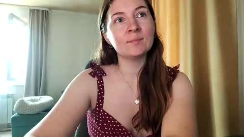 Snapshot of humpygrey chatting on June 2, 5:42 am HumpyGrey online show from June 2, 5:42 am