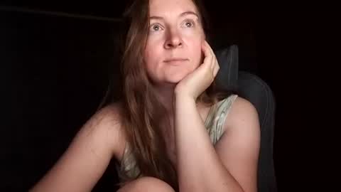 Snapshot of humpygrey chatting on June 22, 6:05 pm HumpyGrey online show from June 22, 6:05 pm