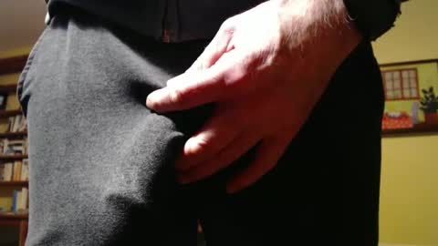 Snapshot of hung_hot_fit10 chatting on January 8, 5:37 am Big uncut cock dripping online show from January 8, 5:37 am