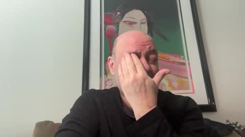 hung_well57 online show from April 7, 7:58 pm