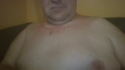 vastagfasz magyar apuci online show from May 24, 7:41 pm