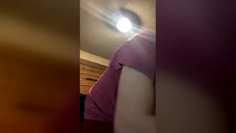 SweetUncutXL online show from April 7, 8:26 am