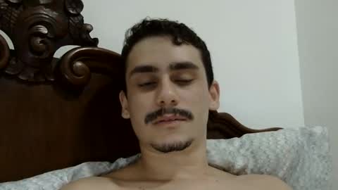 hungcaique online show from May 11, 5:02 am