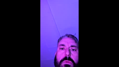Snapshot of hungitalian44 chatting on May 30, 7:27 am hungitalian44 online show from May 30, 7:27 am