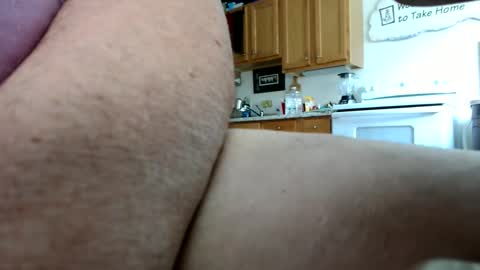 hunglikeahorse063790 online show from April 18, 7:58 pm