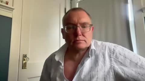 AARON online show from November 9, 3:21 pm