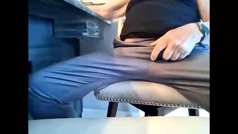 Snapshot of hungryluver chatting on April 14, 3:18 pm hungryluver online show from April 14, 3:18 pm