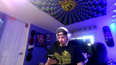 Snapshot of hungtxcock92 chatting on December 15, 2:21 pm hungtxcock92 online show from December 15, 2:21 pm