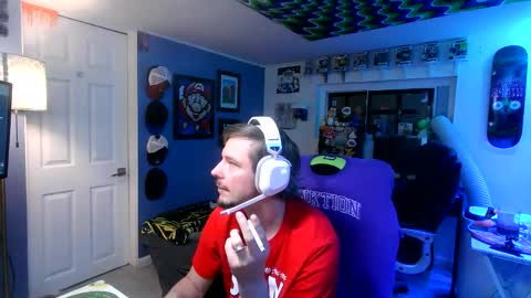 Snapshot of hungtxcock92 chatting on December 21, 1:51 pm hungtxcock92 online show from December 21, 1:51 pm