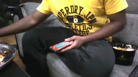 Snapshot of hunk_dominant chatting on December 25, 6:09 pm hunk_dominant online show from December 25, 6:09 pm