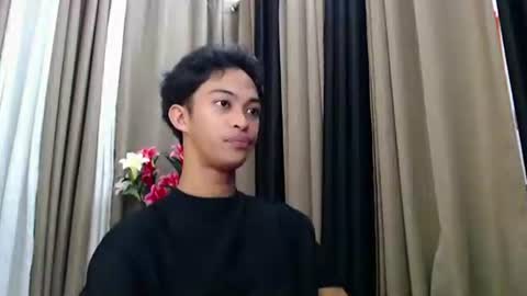 Snapshot of hunk_edward chatting on May 31, 8:21 am hunk_edward online show from May 31, 8:21 am