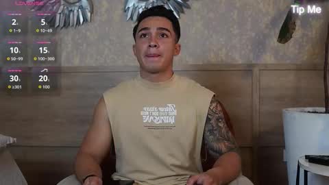 hunk_ryan online show from October 15, 12:27 pm