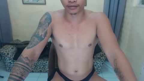 Snapshot of hunkdanny chatting on June 3, 1:25 pm Danny online show from June 3, 1:25 pm