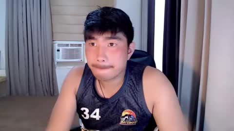 Snapshot of hunkfireman chatting on February 16, 12:29 am ADAM online show from February 16, 12:29 am