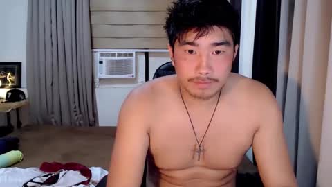 Snapshot of hunkfireman chatting on February 18, 1:01 am ADAM online show from February 18, 1:01 am