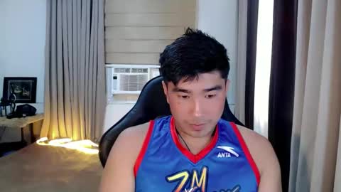 Snapshot of hunkfireman chatting on February 24, 1:25 am ADAM online show from February 24, 1:25 am