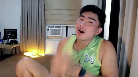 Snapshot of hunkfireman chatting on February 24, 11:36 pm ADAM online show from February 24, 11:36 pm