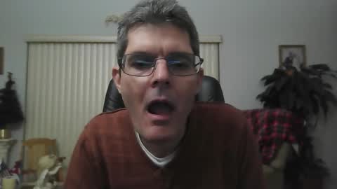 Snapshot of hunkmasclefad458 chatting on December 2, 6:52 am hunkmasclefad458 online show from December 2, 6:52 am