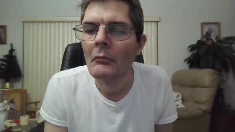 Snapshot of hunkmasclefad458 chatting on December 21, 2:52 am hunkmasclefad458 online show from December 21, 2:52 am