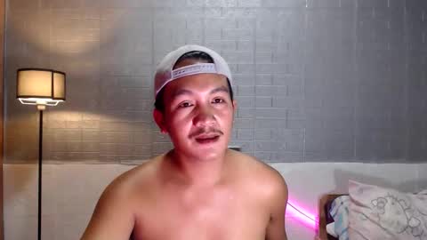 hunkylloyd online show from February 26, 9:08 am