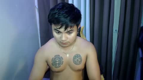 Snapshot of hunkyzeus chatting on June 22, 10:56 am hunkyzeus online show from June 22, 10:56 am