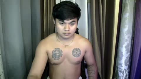 Snapshot of hunkyzeus chatting on June 28, 4:24 pm hunkyzeus online show from June 28, 4:24 pm