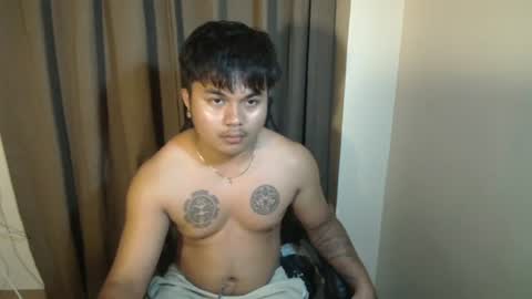 Snapshot of hunkyzeus chatting on August 2, 2:37 pm hunkyzeus online show from August 2, 2:37 pm