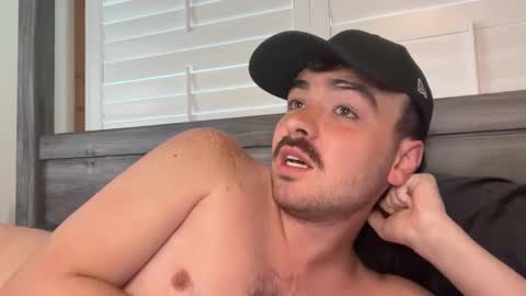 Snapshot of hunterbentleyy chatting on September 15, 8:42 pm Hunter online show from September 15, 8:42 pm