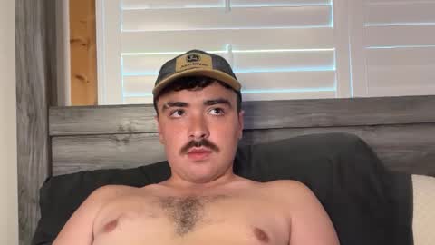 Snapshot of hunterbentleyy chatting on September 24, 9:18 pm Hunter online show from September 24, 9:18 pm