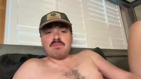 Snapshot of hunterbentleyy chatting on October 13, 9:59 pm Hunter online show from October 13, 9:59 pm