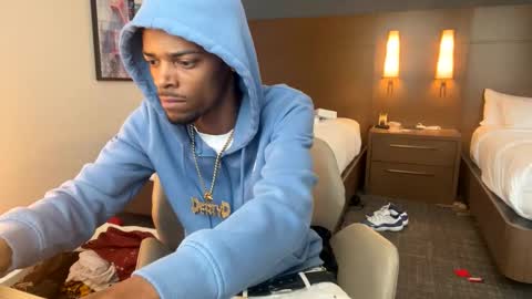 Snapshot of huntersplayground chatting on March 2, 3:52 pm NEW 2 THIS LETS HAVE SOME FUN online show from March 2, 3:52 pm