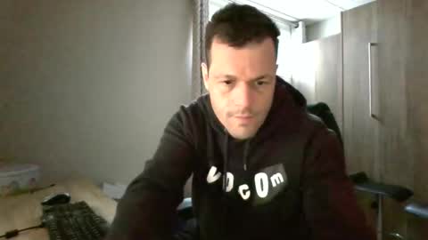 hurley7890 online show from April 2, 12:25 pm