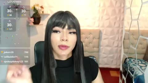 Snapshot of hurremcan_ chatting on February 5, 6:59 pm Hurrem online show from February 5, 6:59 pm