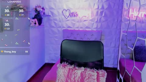 Snapshot of hurremcan_ chatting on February 20, 5:40 pm Hurrem online show from February 20, 5:40 pm