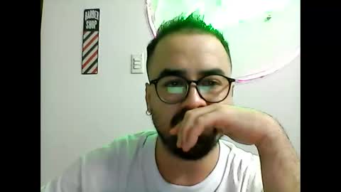 Snapshot of hurtadodirector chatting on April 5, 5:37 am hurtadodirector online show from April 5, 5:37 am