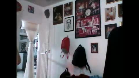 Snapshot of hurtadodirector chatting on April 13, 3:23 am hurtadodirector online show from April 13, 3:23 am