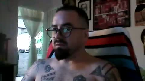 Snapshot of hurtadodirector chatting on May 11, 9:56 pm hurtadodirector online show from May 11, 9:56 pm