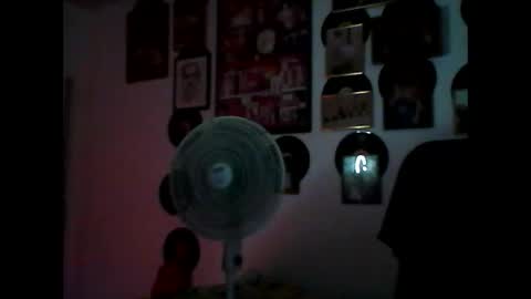 Snapshot of hurtadodirector chatting on May 26, 6:42 am hurtadodirector online show from May 26, 6:42 am
