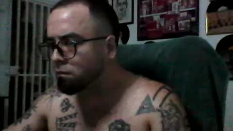 Snapshot of hurtadodirector chatting on July 3, 5:36 am hurtadodirector online show from July 3, 5:36 am