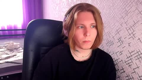 hurtqqq online show from May 16, 10:36 am