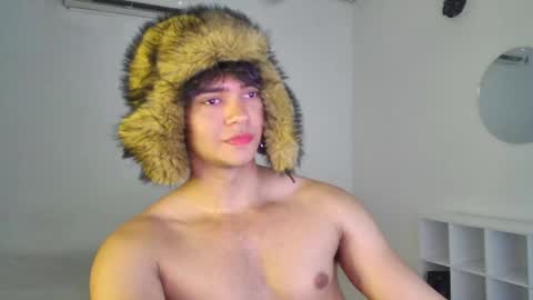 Snapshot of husband_xxx chatting on October 10, 4:50 pm husband_xxx online show from October 10, 4:50 pm