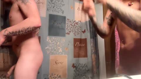 Snapshot of husbandandwife2011 chatting on February 7, 7:38 pm husbandandwife2011 online show from February 7, 7:38 pm