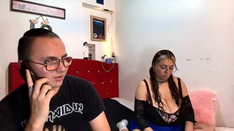 Snapshot of husbands_horny chatting on October 16, 3:57 pm husbands_horny online show from October 16, 3:57 pm