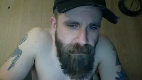 Snapshot of huskygengar22 chatting on July 4, 8:31 am huskygengar22 online show from July 4, 8:31 am