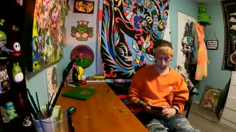 Snapshot of hwhooligan chatting on February 20, 5:55 am HwHooligan online show from February 20, 5:55 am