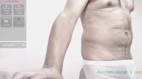 Snapshot of hxmister chatting on November 10, 6:40 pm Andrew online show from November 10, 6:40 pm