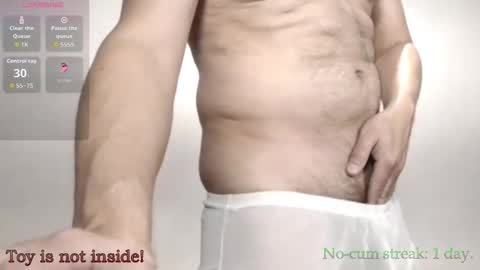 Snapshot of hxmister chatting on February 17, 3:25 am Andrew online show from February 17, 3:25 am