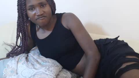 hyacinth_b online show from July 10, 6:07 am