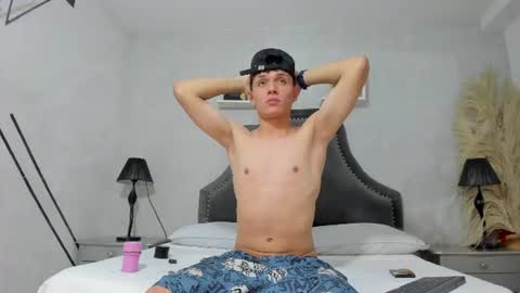 hydan_ online show from June 8, 10:10 pm