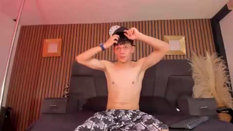 hydan_ online show from June 15, 9:06 pm